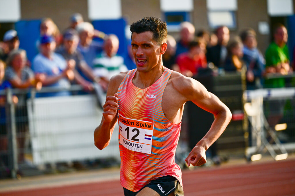 Een hardlopende Noah Schutte